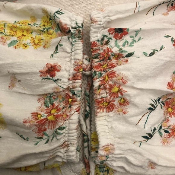 ST JOHN’S BAY Floral Peasant Blouse - Picture 6 of 7